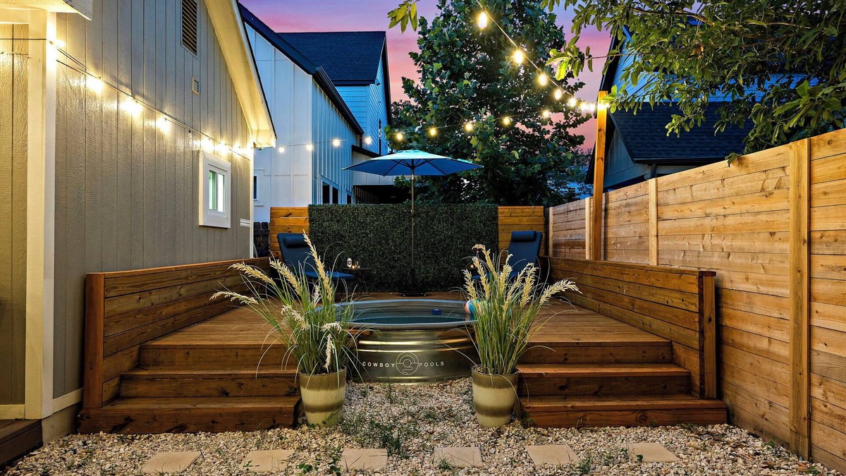 Chestnut House | Cloud 9 Bungalow - Cowboy Pool & East Downtown