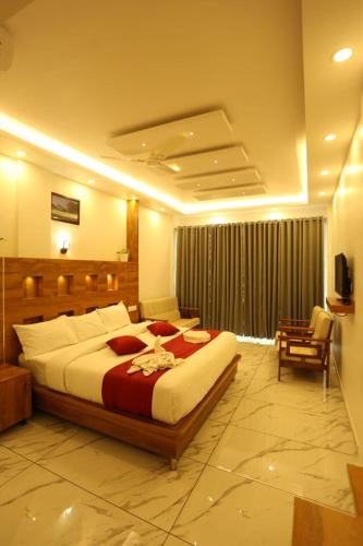 Anachal House | Cloud bed holidays
