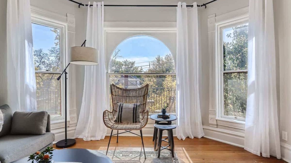 Congress Park Apartment | Cloud by Modern Midstay/1Block to City Park #C12