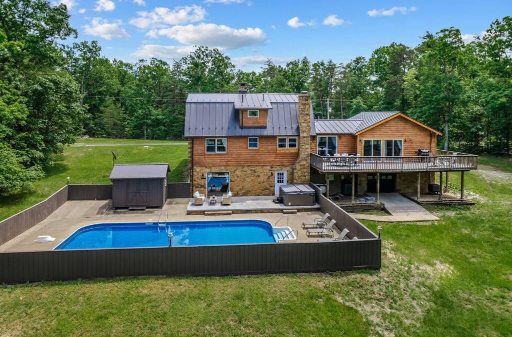Star Tannery House | Cloud Nine: Have it All, Pool with Hot Tub and Secluded Lake!