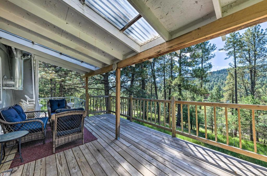 Cloudcroft House | Cloudcroft Cabin with National Forest Views!