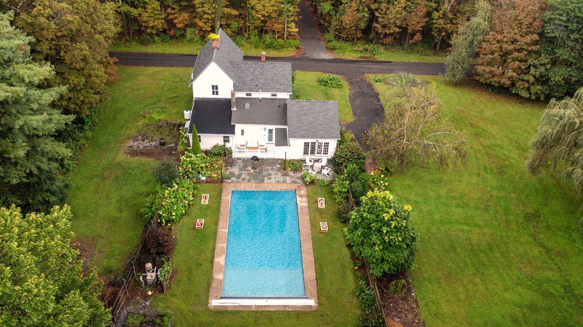Palenville House | Clove by AvantStay | Gorgeous Cottage w/Pool, Privacy & Close to Hunter Mountain