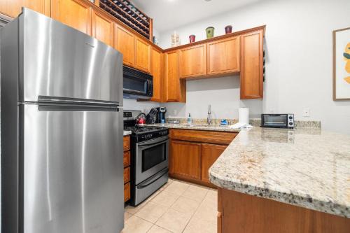 Village House | CLR108 Quiet and Cozy Downstairs 1 Bedroom Condo