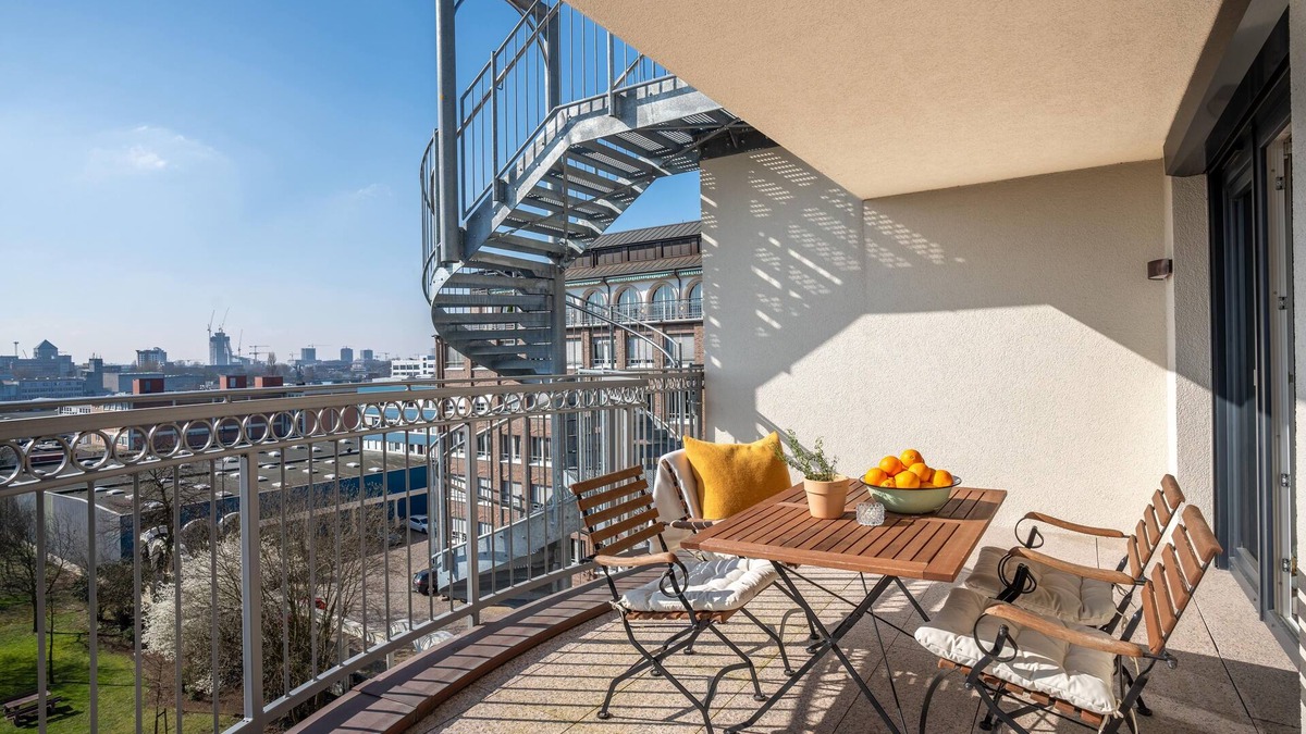 Hamm Apartment | Cls: Design-apartment in Hamburg mit Tiefgarage und E-ladesäule Studio I