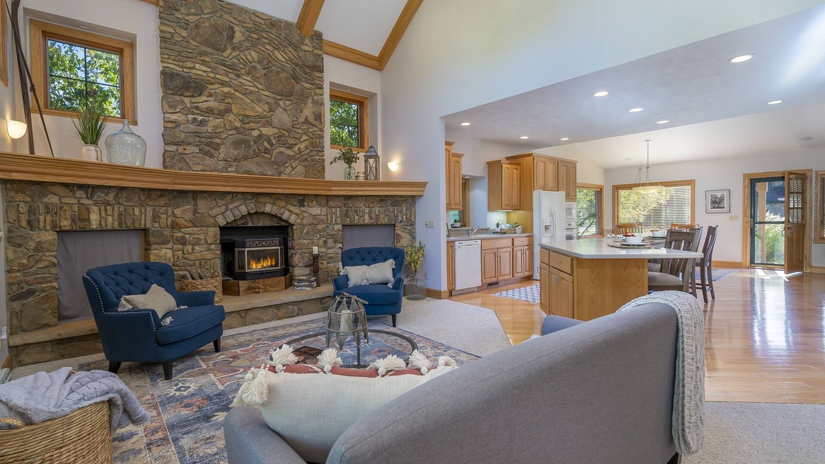 Clymer Condo | Club Home on slopes Ski in/Ski Out.