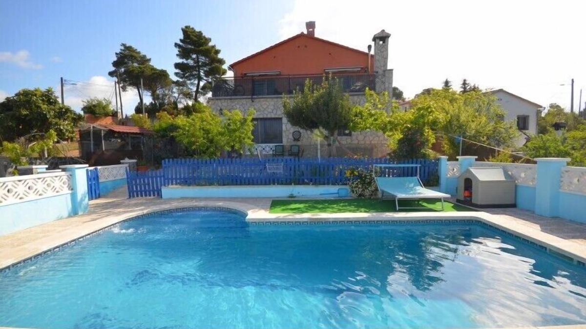 Macanet de la Selva Apartment | Club Villamar - Nice lower apartment in shared villa with private fenced swimming pool, small gym.