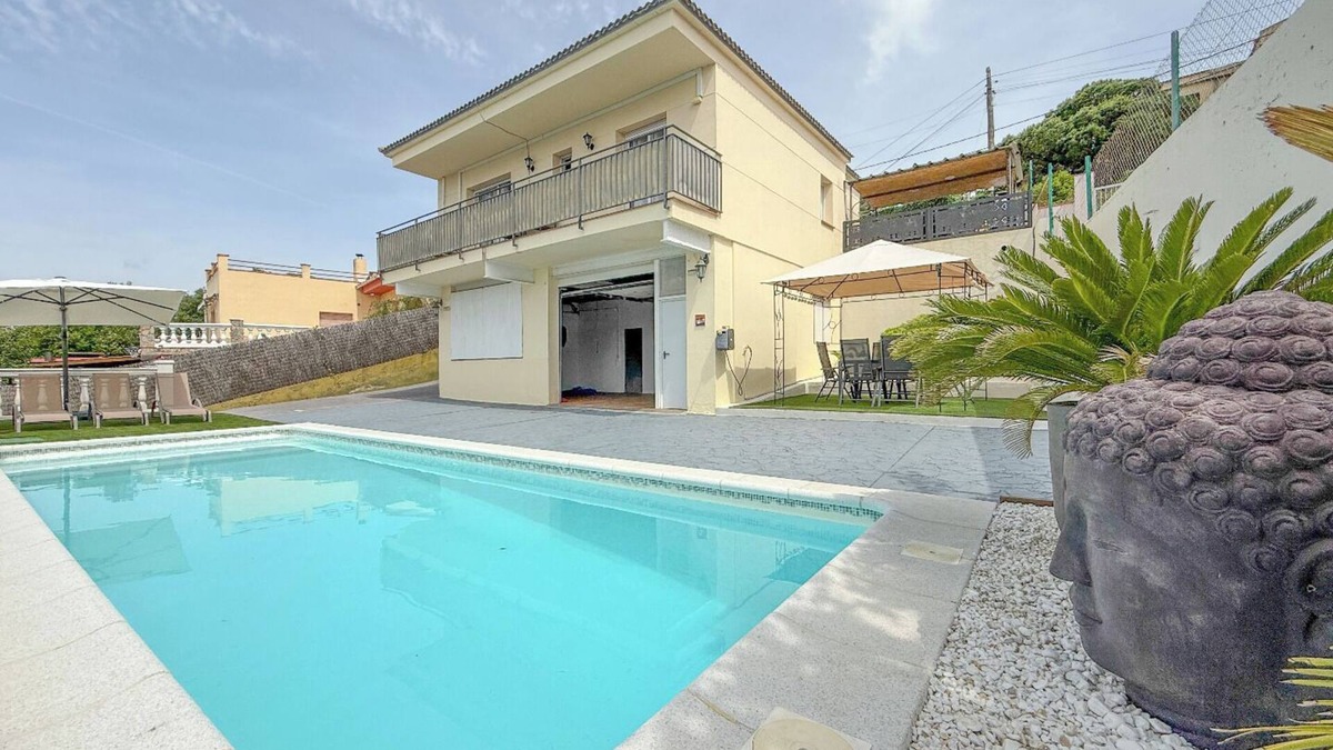 Vidreres Villa | Club Villamar - Holiday villa with a beautiful appearance, located at the Spanish Costa Brava.