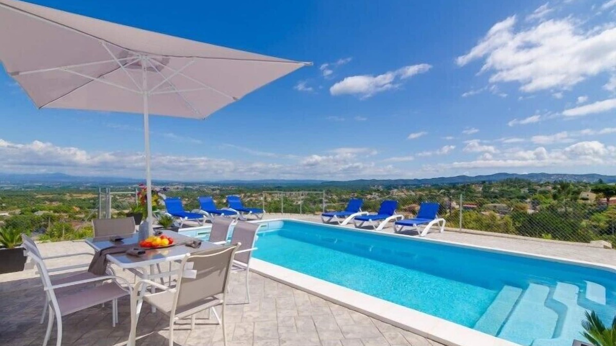 Mont Barbat Villa | Club Villamar - Modern minimalist house completely renovated with private pool and spectacular vi.