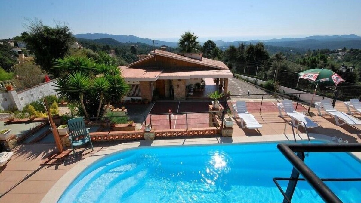 Lloret Blau Villa | Club Villamar - Nice house with private pool and small tennis court.