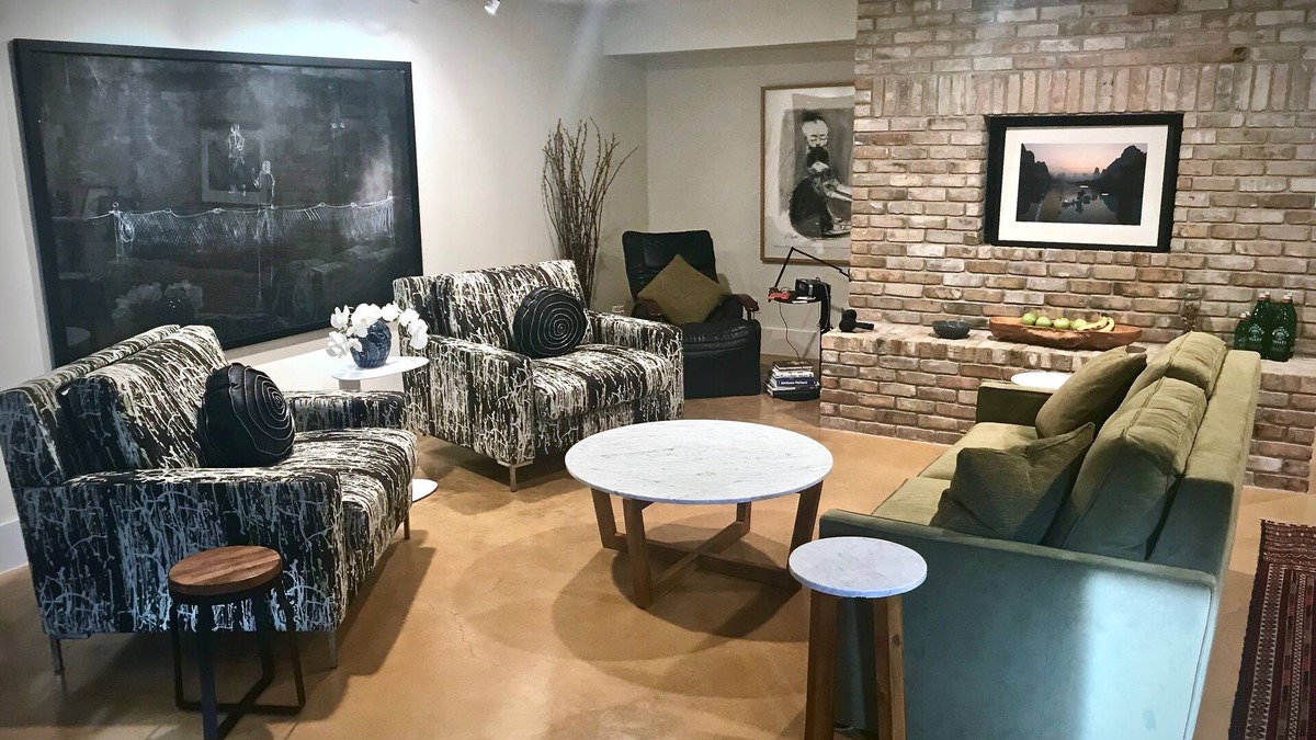 Clarksville House | ClubHouse on Castle Hill