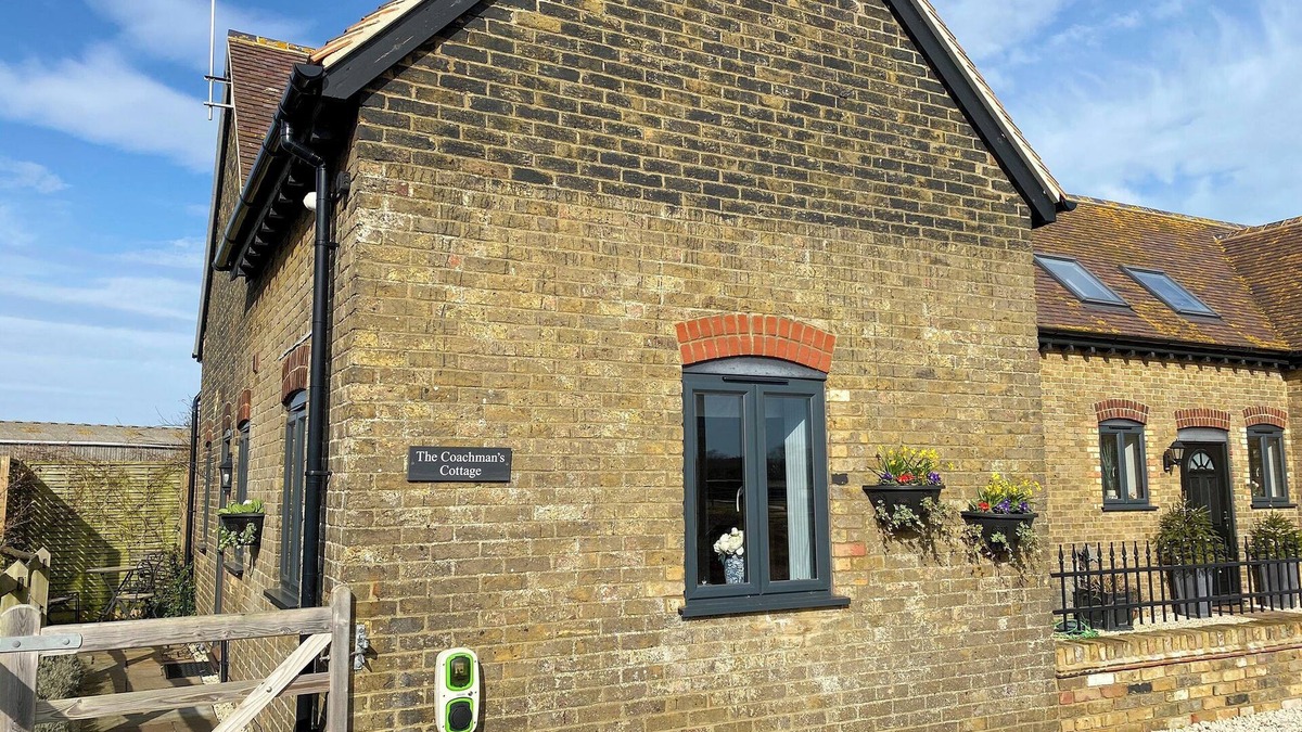 Sandwich Cottage | Coachman's Cottage - UKC2773