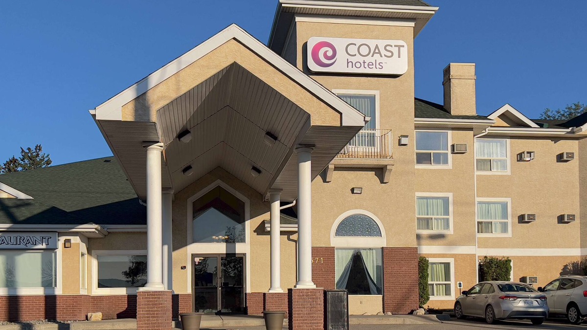 Hinton Hotel | Coast Hinton Hotel