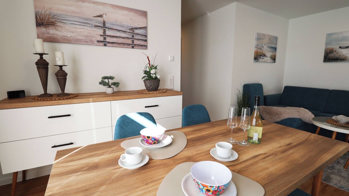 Tossens Apartment | Coast33 - Fresh time out. Modern. Terrace. Close to the beach.