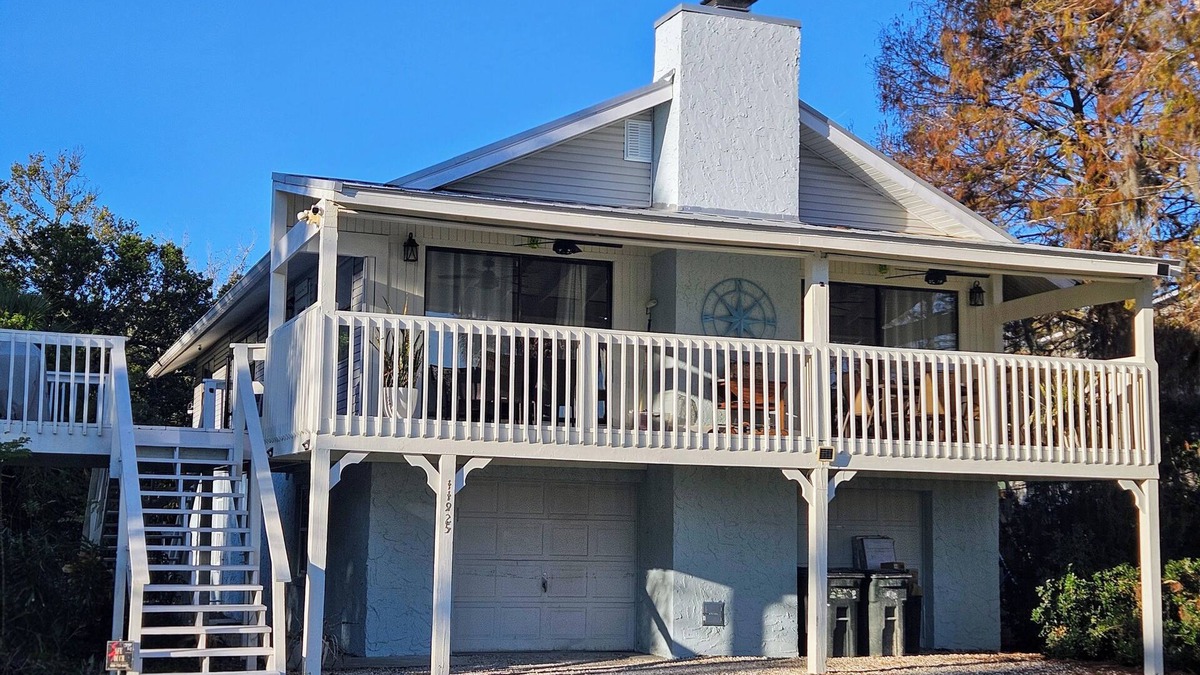 Woods N Waters House | Coastal Breezes of Crystal River