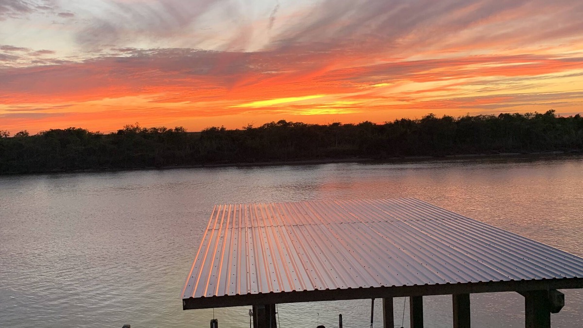 Matagorda House | Coastal Cabana! Three bedrooms and a lighted pier on the river!