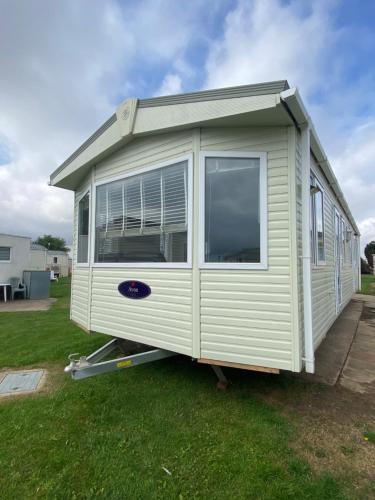 Winestead Apartment | Coastal Caravan Holidays - Nightingale 8