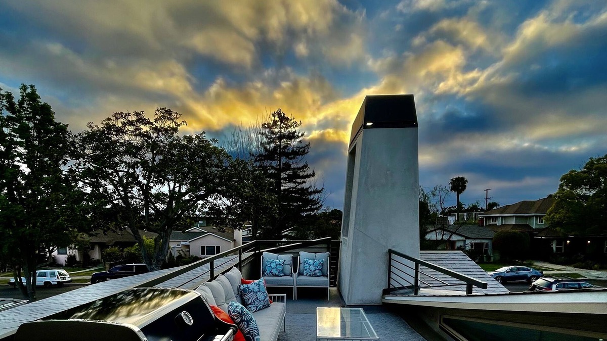 Culver - West House | Coastal Charm Awaits. “Deb’s Sunset Retreat”