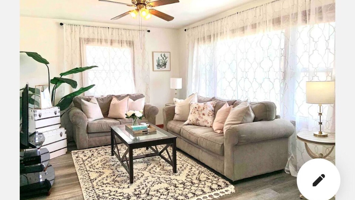 Rochester House | Coastal Charm meets Farmhouse living in a cozy single-family. 8 min to Mayo.