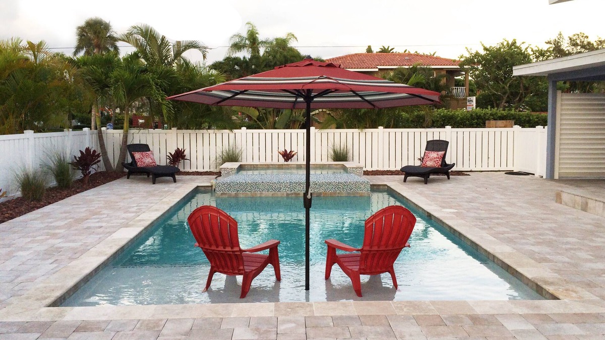 Holmes Beach Cottage | Coastal Charm Meets Cottage Chic! Sparkling Pool/Spa *4 Doors To The Beach*