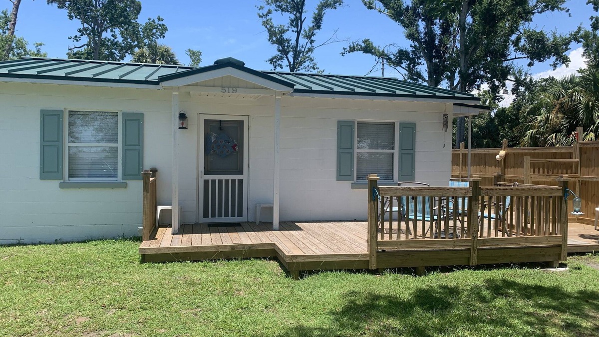 Port St. Joe Cottage | Coastal Charm! Super cute and clean!