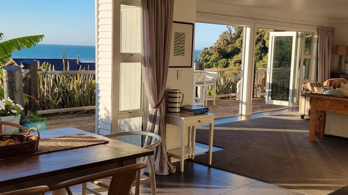 Pohara House | Coastal Chic in Pohara - Perfectly Positioned