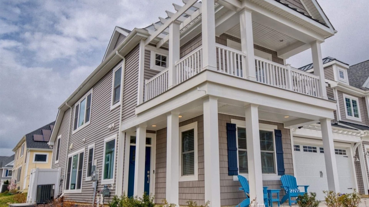 Lewes House | Coastal Club * 5BR Twin Vacation Home w 2.5 Bath * Sleeps 12