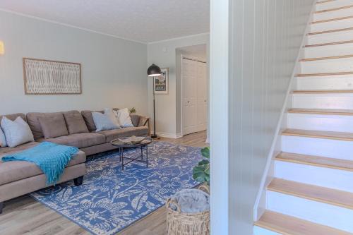 Covington House | Coastal Cottage 1/2 mile from Covington Square