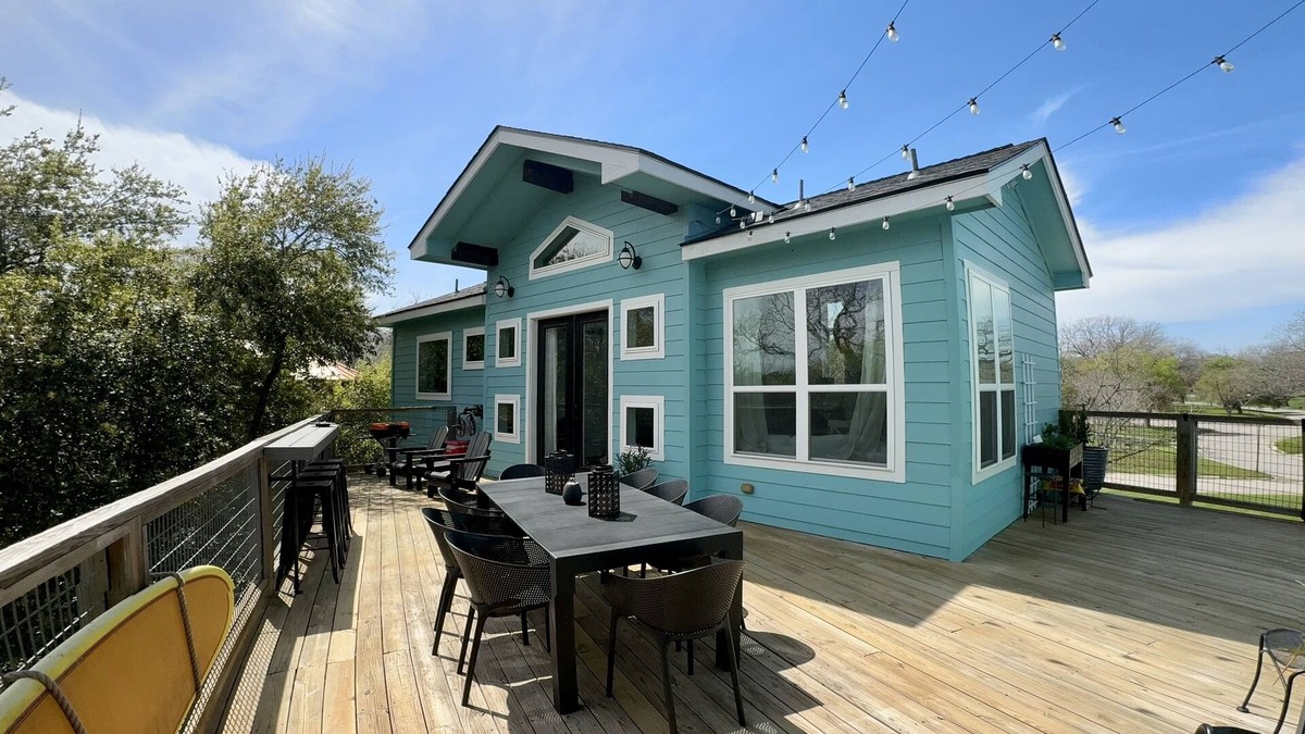 Seguin House | Coastal Cottage on the Guadalupe River!