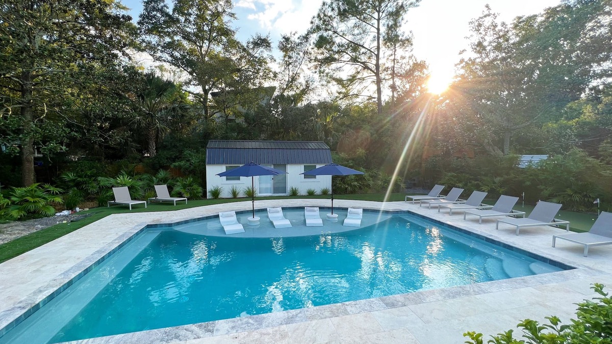 Old Village House | Coastal Cottage in Charming Old Mt Pleasant!