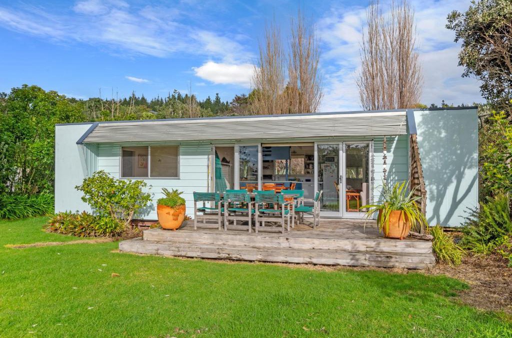 Waipu Cove House | Coastal Cove - Waipu Cove Holiday Home