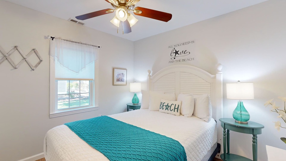 Lower Township Cottage | Coastal Estate – Family Cottage with 2BD, 2BA & Pool Access