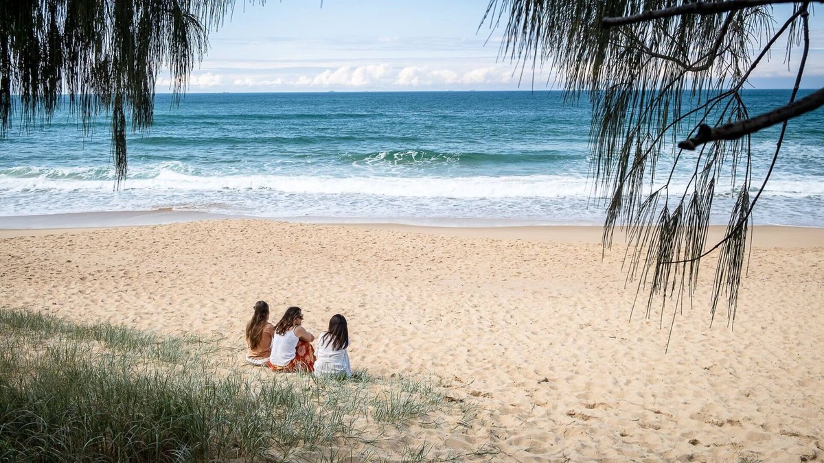 Dicky Beach House | Coastal Getaway Across From Dicky Beach