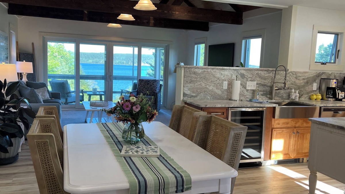 Blue Hill House | Coastal Getaway near Acadia 3BR/3BA with Ocean Views, Beach Access and Sleeps 6!