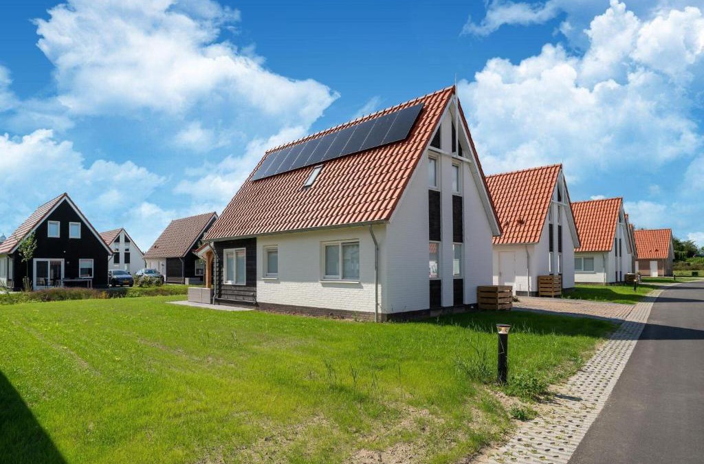 Scherpenisse House | Coastal Getaway w Sauna