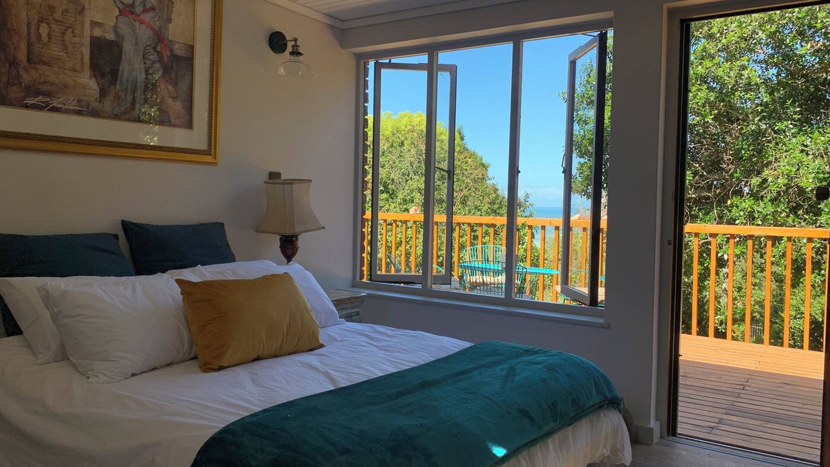 Glentana Other | Coastal Gold House: Spacious, Modern house in Glentana (8 Slp, 3 bath, 3-living)