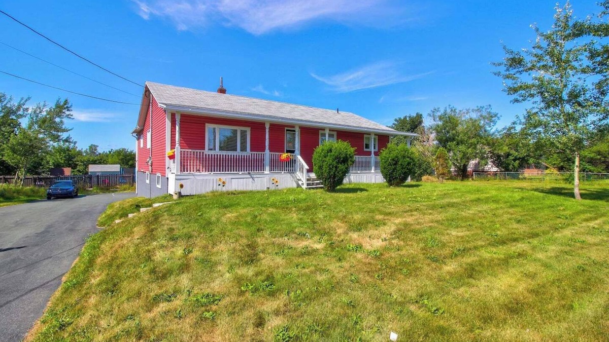 Conception Bay South House | Coastal Haven Awaits Discover Conception Bay South