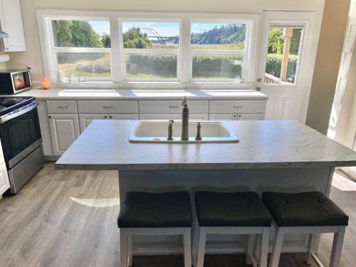Waldport House | Coastal Happiness