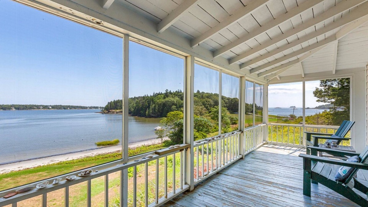 Georgetown Cottage | Coastal Haven - The Grey Cottage, 3 bedrooms on tidal bay