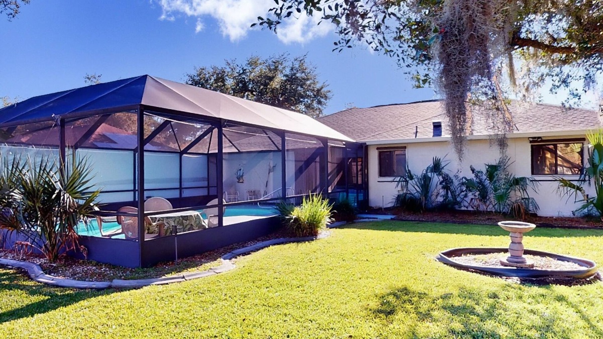 Palm Coast House | Coastal home near beach with private outdoor pool, washer/dryer, AC, & WiFi