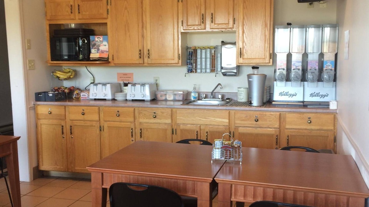 Sackville Hotel | Coastal Inn Sackville