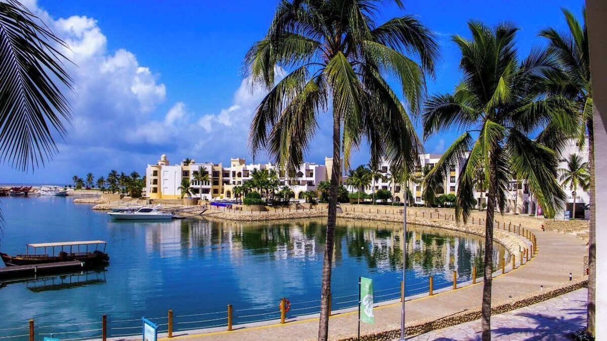 Salalah Apartment | Coastal Living with Marina Views