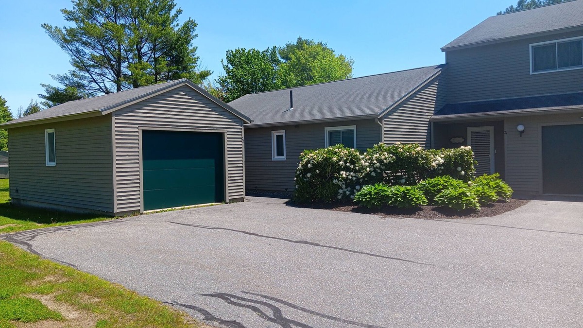 Brunswick Condo | Coastal Maine Summer Get Away