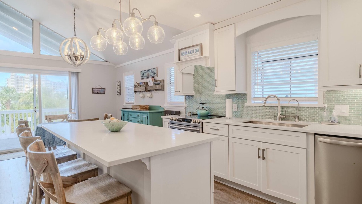 Coronado Shores House | Coastal Oasis | 4 bed home Steps to the Ocean