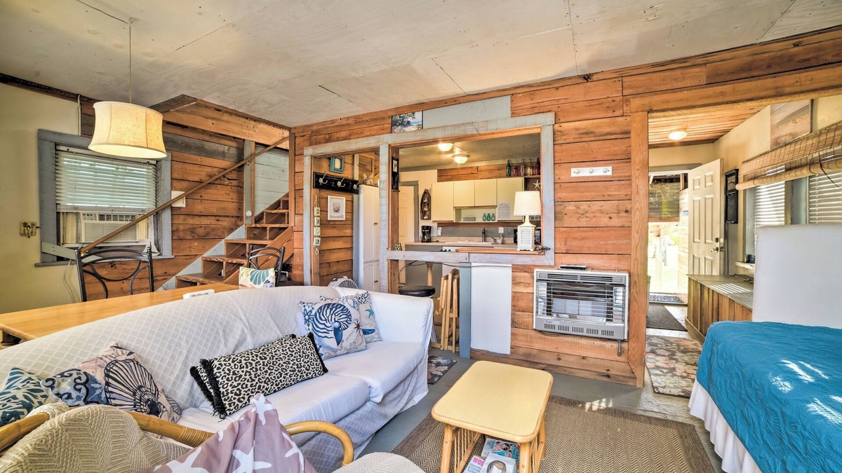 Salem Cottage | Coastal Perry Cottage ~ 2 Mi to Boat Ramp!