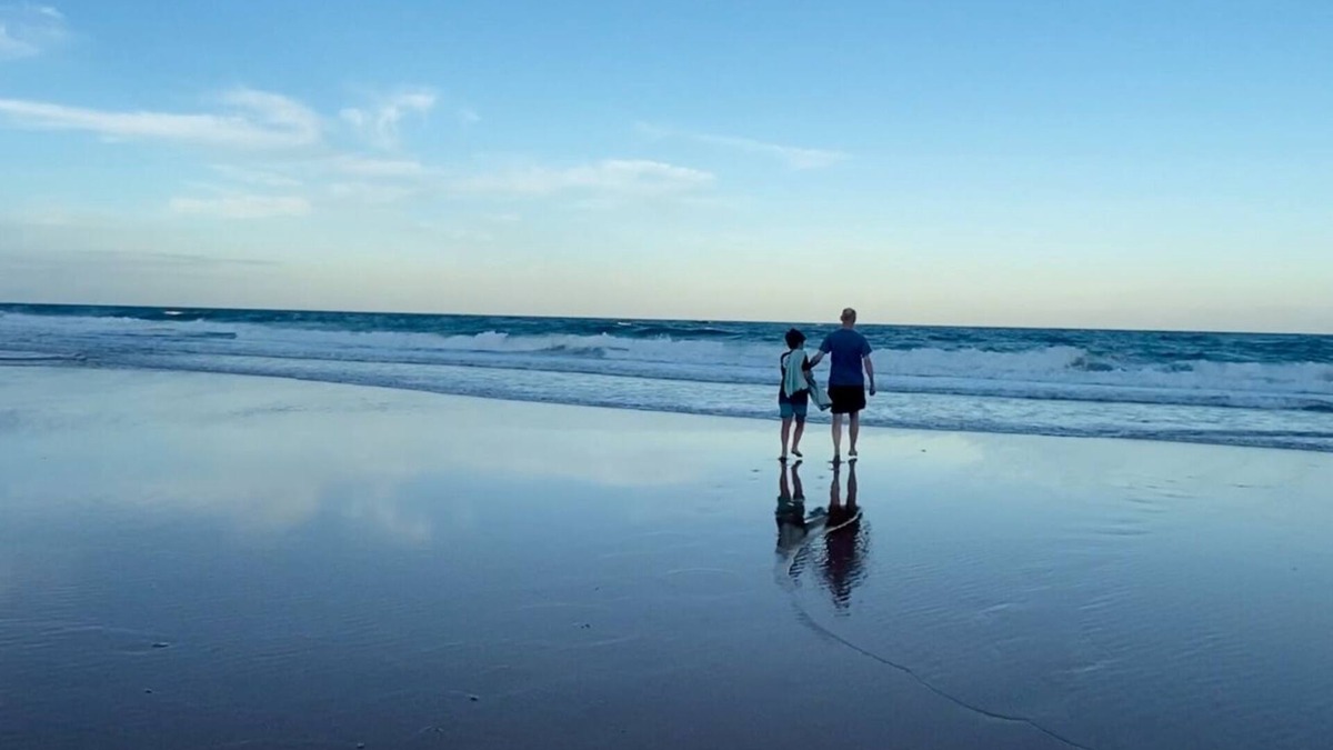 Narrabeen Apartment | Coastal Retreat: Beach, Lagoon & Cafes Just Steps from Your Door!