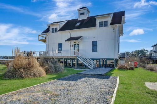 Deep Hole House | Coastal Retreat