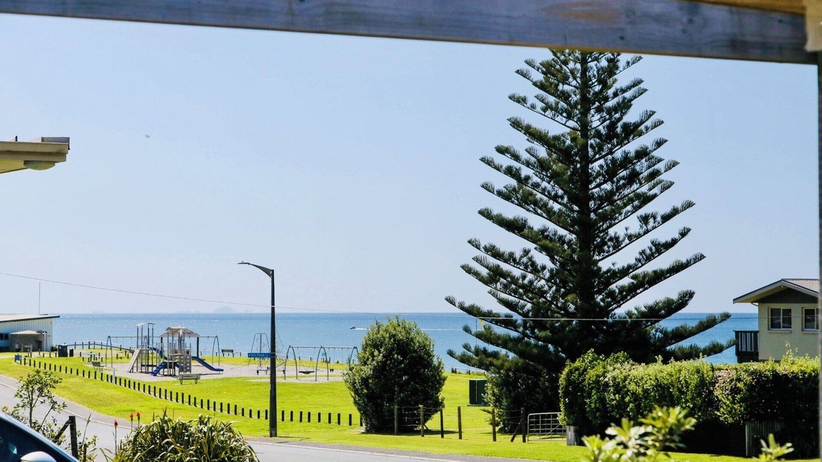 Whiritoa House | Coastal Retreat - Whiritoa Holiday House