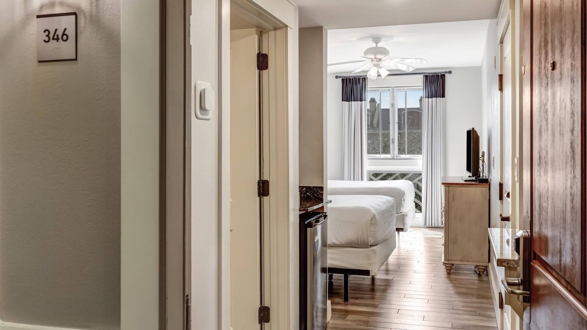 Sandestin Condo | Coastal Studio Retreat at Baytowne Wharf - Your Gateway to Sandestin Bliss at Sandestin Golf and Beach Resort!