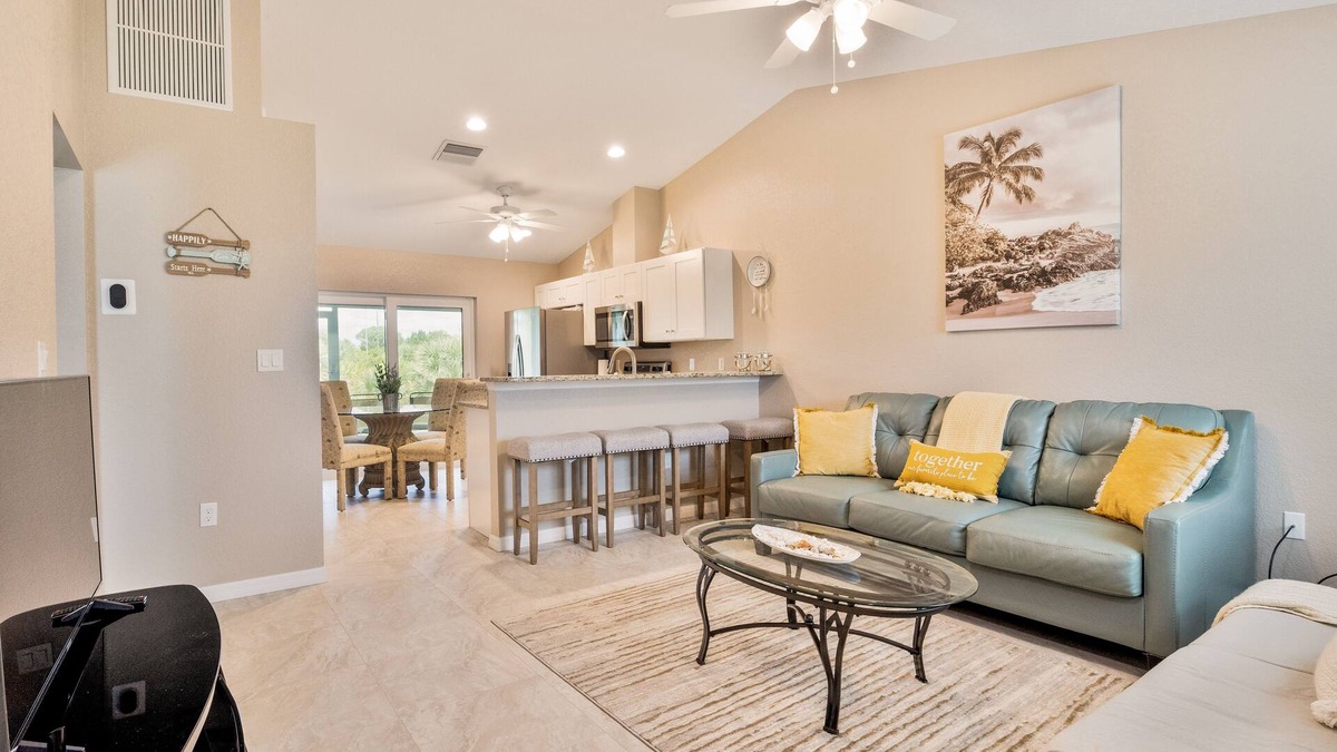Englewood East Villa | COASTAL! Tropical Oasis Home Near Golf & Beaches