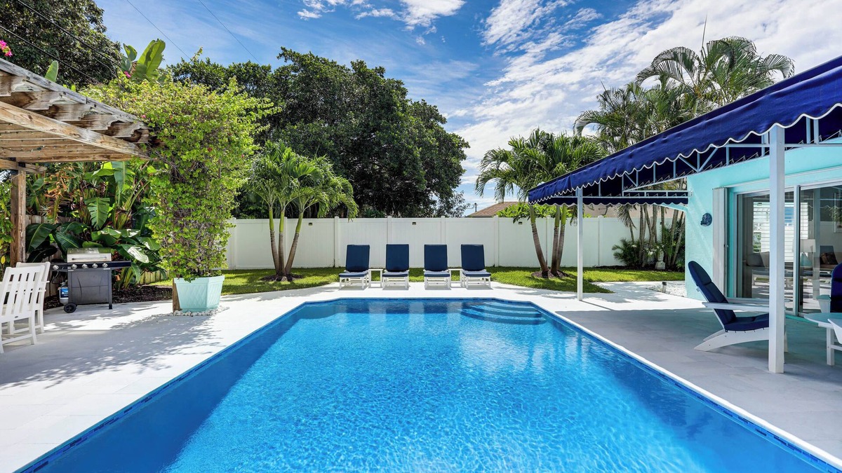 Juno Beach Villa | Coastal Villa w/Private Yard + Heated Pool!